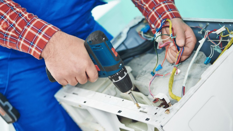 Çamlıdere Tcl Tcl çamaşır makinesi kart tamiri – Su almama arızası orijinal parça ile giderildi. - Teknik servis örneği